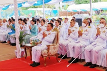 พิธีเจริญพระพุทธมนต์และทำบุญตักบาตรถวายพระราชกุศล ... พารามิเตอร์รูปภาพ 2