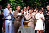 องคมนตรี ลงพื้นที่โครงการตามพระราชประสงค์ดอนขุนห้วย ... พารามิเตอร์รูปภาพ 28