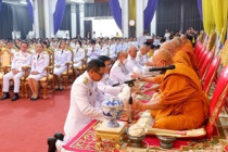 พิธีเจริญพระพุทธมนต์และทำบุญตักบาตรถวายพระราชกุศล ... พารามิเตอร์รูปภาพ 7