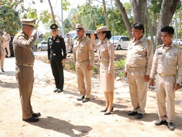 พิธียกช่อพระปรางค์อุโบสถและ ปลูกป่ายางนาเฉลิมพระเกียรติ ... พารามิเตอร์รูปภาพ 1