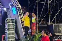 กิจกรรมเดินแบบผ้าไทยการกุศล พารามิเตอร์รูปภาพ 12