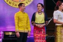 กิจกรรมเดินแบบผ้าไทยการกุศล พารามิเตอร์รูปภาพ 14
