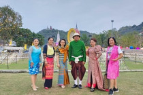 กิจกรรมเดินแบบผ้าไทยการกุศล พารามิเตอร์รูปภาพ 21