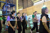 ร่วมลงพื้นที่ติดตามและเยี่ยมชมกิจการของสหกรณ์โคนมชะอำ - ... พารามิเตอร์รูปภาพ 13