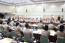 ประชุมคณะกรมการจังหวัด และหัวหน้าส่วนราชการจังหวัดเพชรบุรี พารามิเตอร์รูปภาพ 7