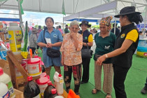 งานธงเขียวราคาประหยัด "ปุ๋ยถูก ยาดี ต้องที่ธงเขียว" ... พารามิเตอร์รูปภาพ 11