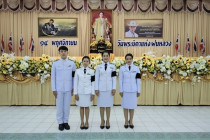 พิธีวางพานพุ่มดอกไม้สดเนื่องในวันพระบิดาแห่งฝนหลวง พารามิเตอร์รูปภาพ 1