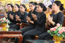 บำเพ็ญกุศล ห้วง 100 วัน แห่งการสวรรคต พารามิเตอร์รูปภาพ 7