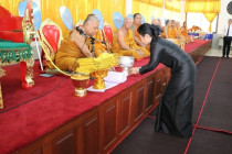 บำเพ็ญกุศล ห้วง 100 วัน แห่งการสวรรคต พารามิเตอร์รูปภาพ 18