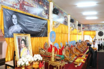 บำเพ็ญกุศล ห้วง 100 วัน แห่งการสวรรคต พารามิเตอร์รูปภาพ 23