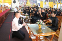 บำเพ็ญกุศล ห้วง 100 วัน แห่งการสวรรคต พารามิเตอร์รูปภาพ 25