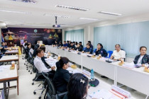 ประชุมคณะกรรมการปฏิรูปที่ดินจังหวัดเพชรบุรี พารามิเตอร์รูปภาพ 5