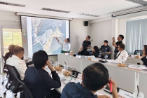 ประชุมคณะกรรมการปฏิรูปที่ดินจังหวัดเพชรบุรี พารามิเตอร์รูปภาพ 13