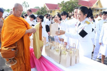 พิธีสวดพระพุทธมนต์และทำบุญตักบาตร พารามิเตอร์รูปภาพ 7