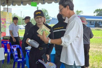 เวทีรณรงค์สร้างการรับรู้และการเรียนรู้การเกษตรที่เป็นมิตรกับสิ่งแวดล้อม ... พารามิเตอร์รูปภาพ 12