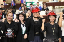 เสวนาหัวข้อ “แรงงานมั่นใจ ประกันภัยพร้อมดูแล” พารามิเตอร์รูปภาพ 4