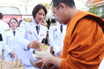 พิธีเจริญพระพุทธมนต์ และทำบุญตักบาตร พารามิเตอร์รูปภาพ 7