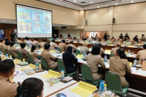 ประชุมคณะกรมการจังหวัด และหัวหน้าส่วนราชการจังหวัดเพชรบุรี พารามิเตอร์รูปภาพ 5
