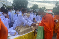 กิจกรรมเฉลิมพระเกียรติพระบาทสมเด็จพระเจ้าอยู่หัว ... พารามิเตอร์รูปภาพ 8