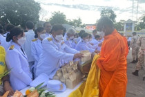 กิจกรรมเฉลิมพระเกียรติพระบาทสมเด็จพระเจ้าอยู่หัว ... พารามิเตอร์รูปภาพ 9