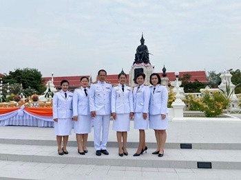 พิธีบวงสรวงพระบรมราชานุสาวรีย์พระบาทสมเด็จพระจอมเกล้าเจ้าอยู่หัว ... พารามิเตอร์รูปภาพ 1