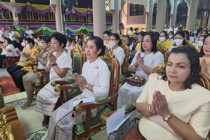 พิธีเจริญพระพุทธมนต์เฉลิมพระเกียรติถวายพระพรชัยมงคลแด่ ... พารามิเตอร์รูปภาพ 7