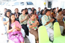 ทำบุญสำนักงานสหกรณ์จังหวัดเพชรบุรี และรดน้ำขอพรผู้สูงอายุ พารามิเตอร์รูปภาพ 10