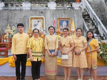 งานตามประทีปโคมไฟเนื่องในเทศกาลวิสาขบูชา พารามิเตอร์รูปภาพ 1